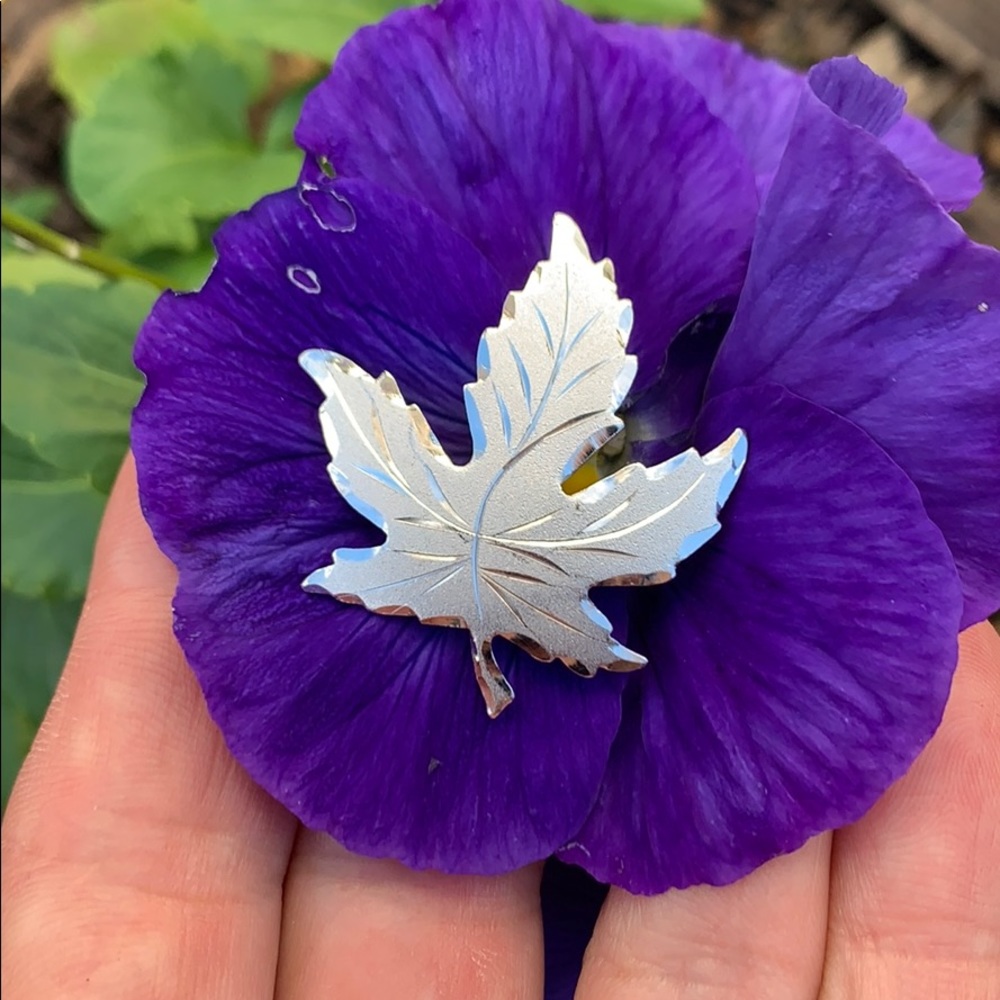 Vintage Sterling Silver EMC Small Leaf Brooch